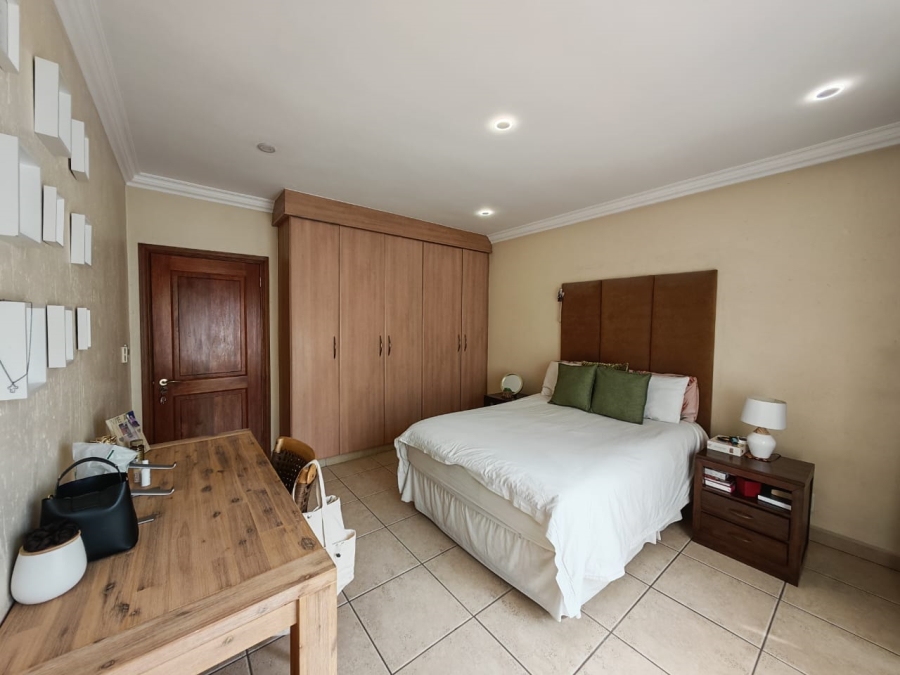 5 Bedroom Property for Sale in Beyers Park Gauteng