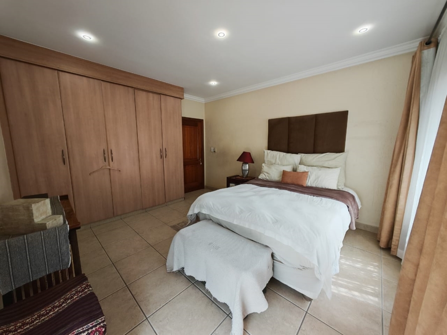 5 Bedroom Property for Sale in Beyers Park Gauteng