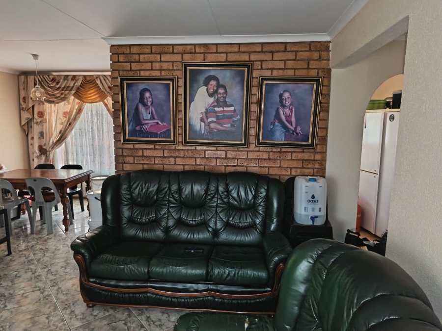 3 Bedroom Property for Sale in The Orchards Gauteng