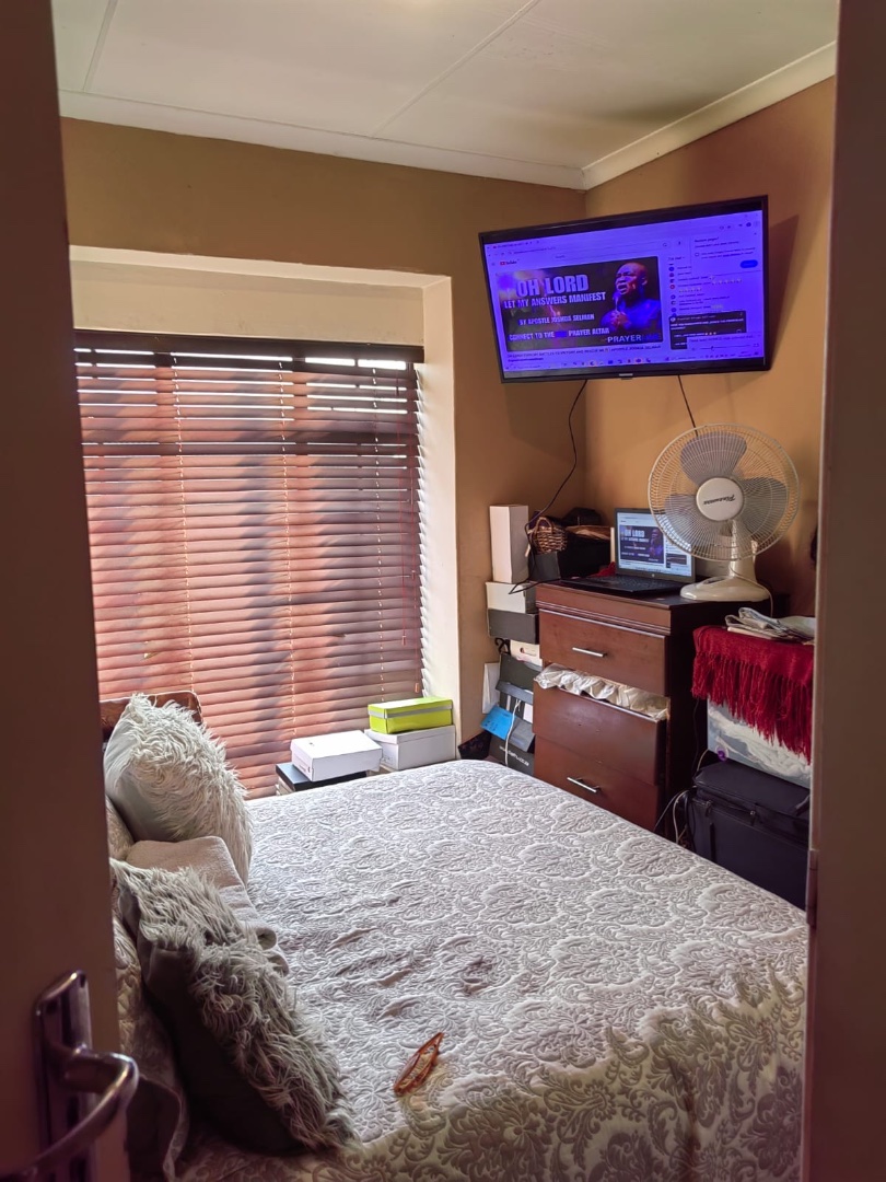 To Let 2 Bedroom Property for Rent in Equestria Gauteng