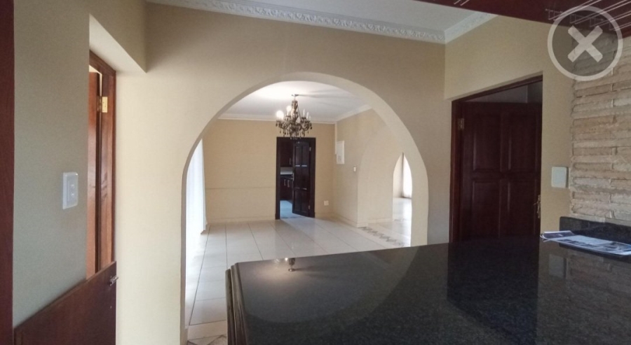 5 Bedroom Property for Sale in Blue Valley Golf Estate Gauteng