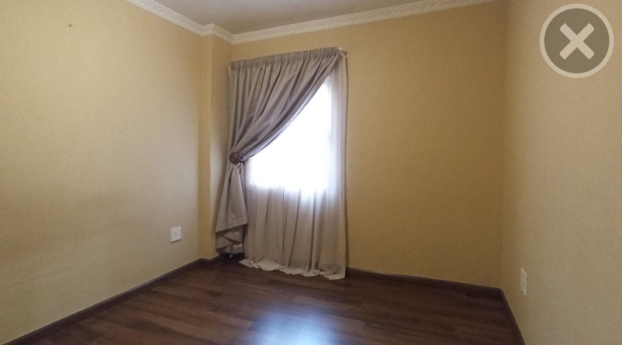 5 Bedroom Property for Sale in Blue Valley Golf Estate Gauteng
