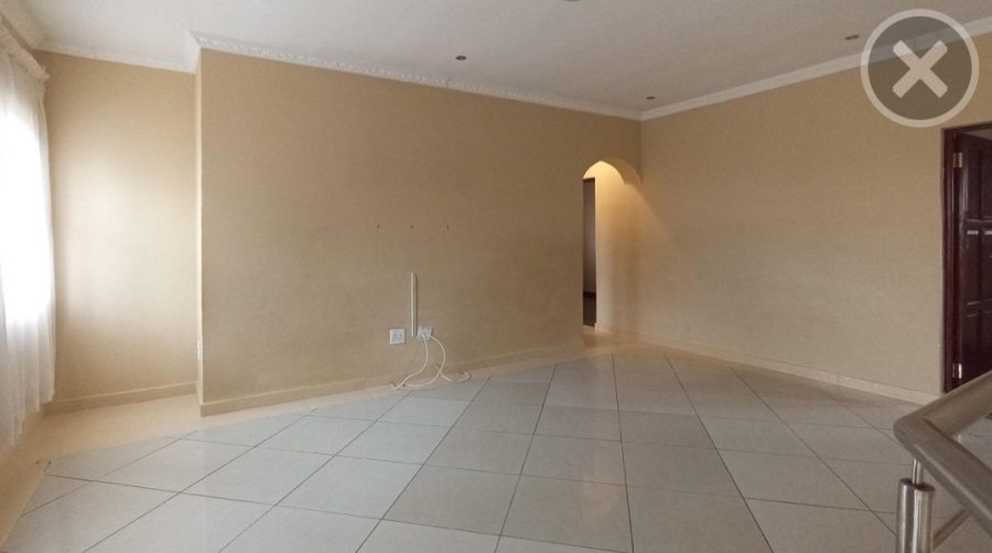 5 Bedroom Property for Sale in Blue Valley Golf Estate Gauteng