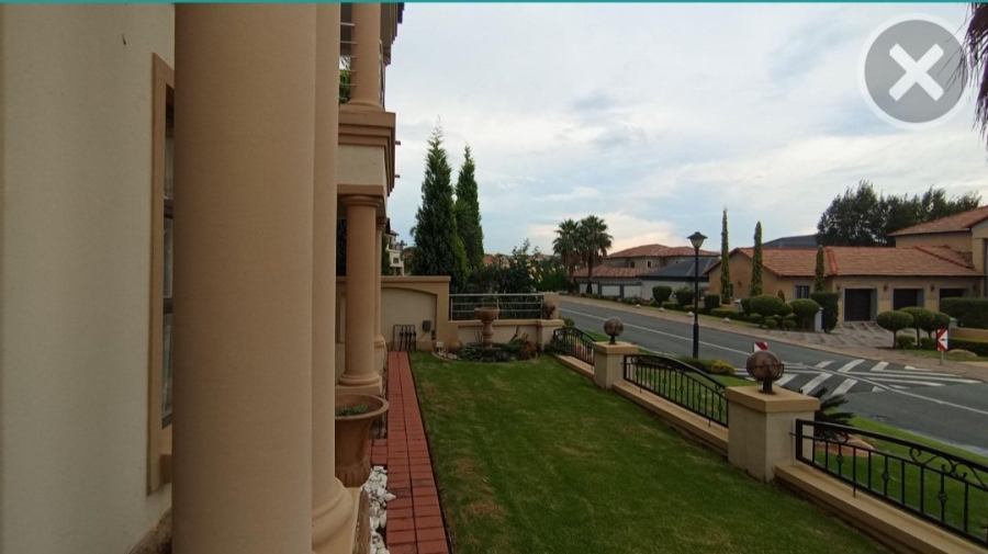 5 Bedroom Property for Sale in Blue Valley Golf Estate Gauteng