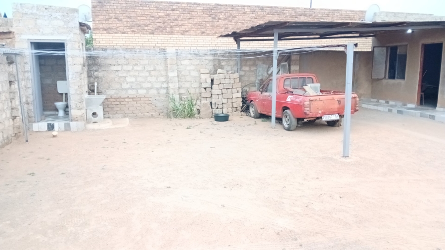 5 Bedroom Property for Sale in Soshanguve X Gauteng