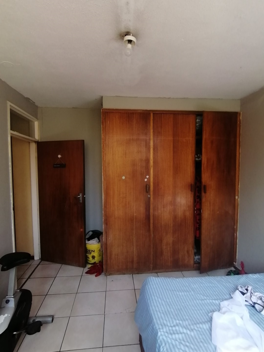 6 Bedroom Property for Sale in Pretoria Gauteng