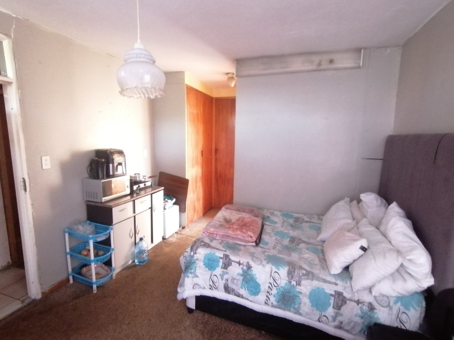 6 Bedroom Property for Sale in Pretoria Gauteng