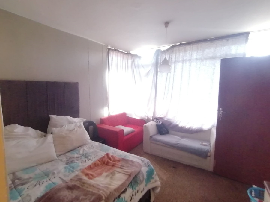 6 Bedroom Property for Sale in Pretoria Gauteng