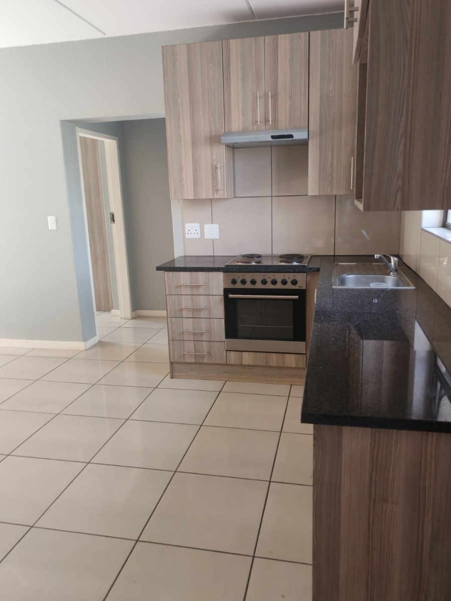To Let 2 Bedroom Property for Rent in Brentwood Park AH Gauteng