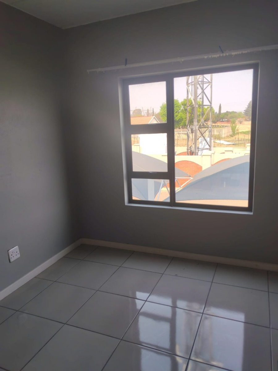 To Let 2 Bedroom Property for Rent in Brentwood Park AH Gauteng