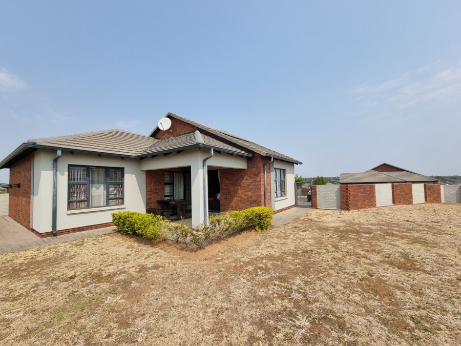 3 Bedroom Property for Sale in Amberfield Gauteng