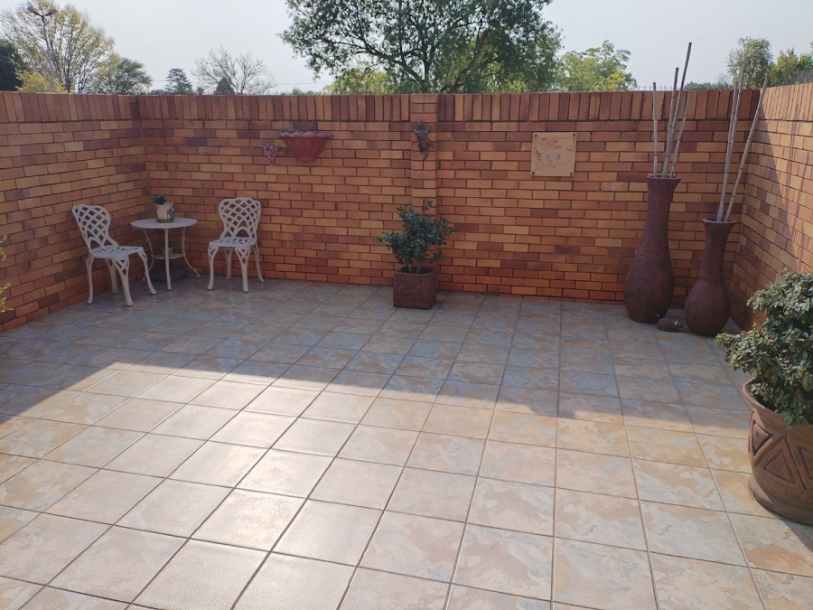 2 Bedroom Property for Sale in Edelweiss Gauteng