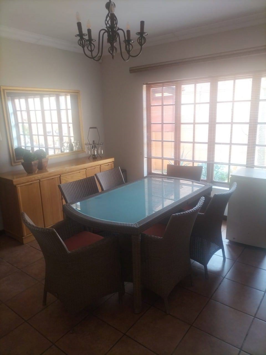 To Let 3 Bedroom Property for Rent in Heatherdale AH Gauteng
