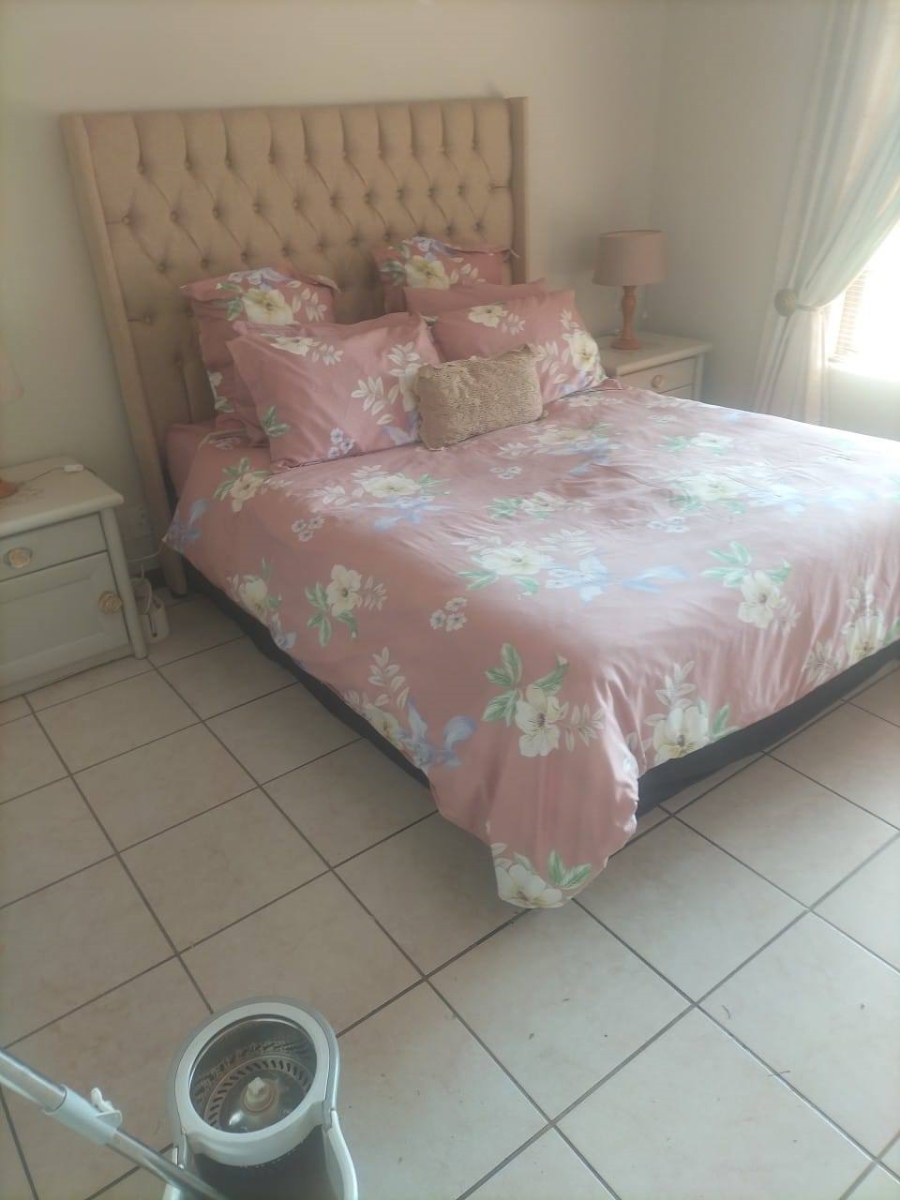 To Let 3 Bedroom Property for Rent in Heatherdale AH Gauteng