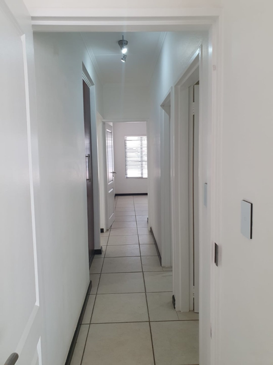 3 Bedroom Property for Sale in Greenstone Hill Gauteng