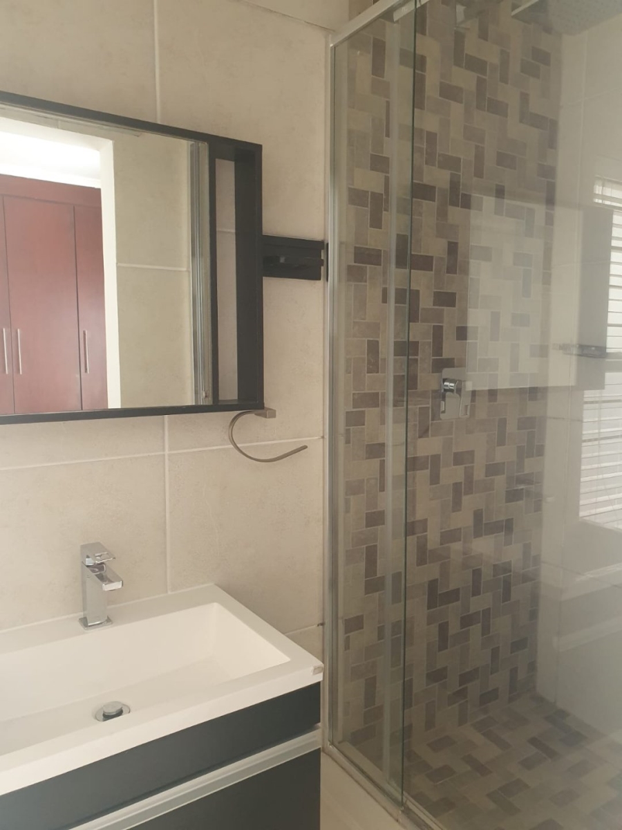 3 Bedroom Property for Sale in Greenstone Hill Gauteng