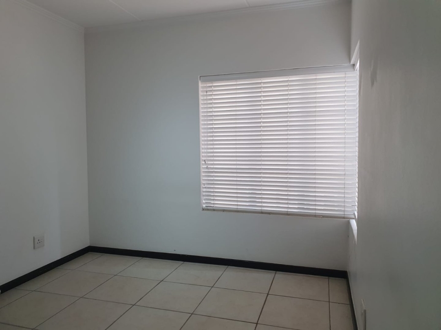 3 Bedroom Property for Sale in Greenstone Hill Gauteng