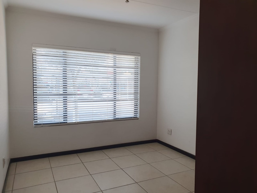 3 Bedroom Property for Sale in Greenstone Hill Gauteng