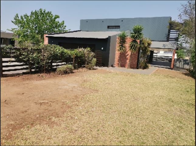 3 Bedroom Property for Sale in Maroeladal Gauteng