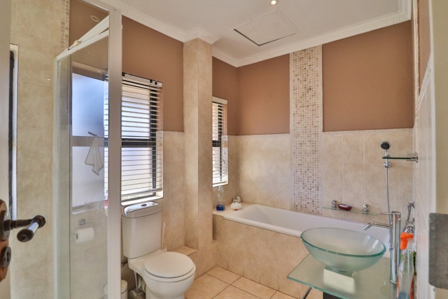 3 Bedroom Property for Sale in Bronkhorstbaai Gauteng