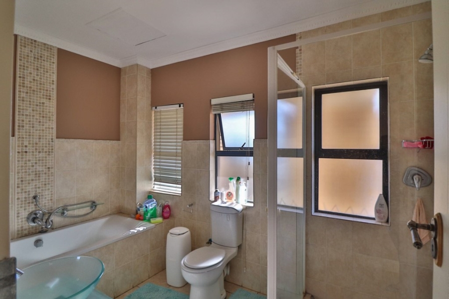 3 Bedroom Property for Sale in Bronkhorstbaai Gauteng