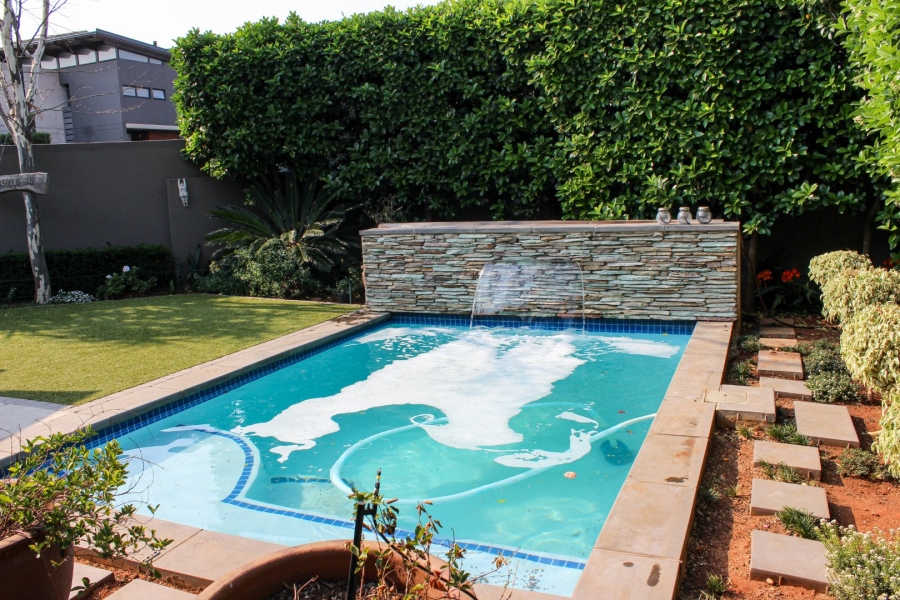 4 Bedroom Property for Sale in Midstream Ridge Gauteng