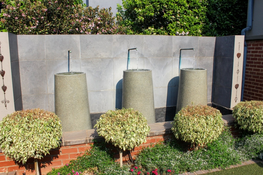 4 Bedroom Property for Sale in Midstream Ridge Gauteng