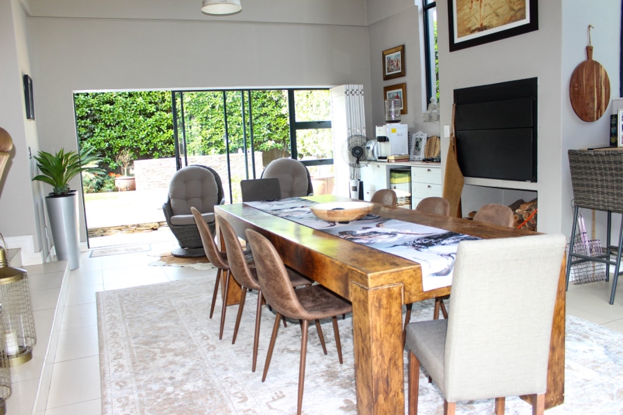 4 Bedroom Property for Sale in Midstream Ridge Gauteng