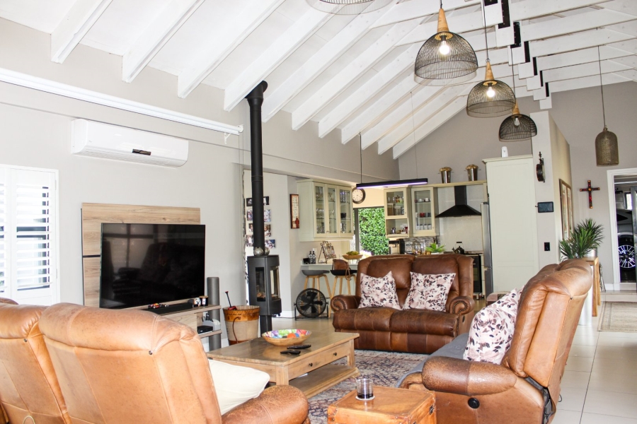 4 Bedroom Property for Sale in Midstream Ridge Gauteng