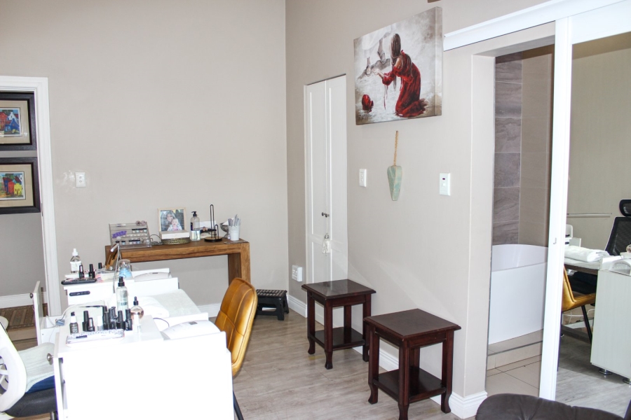 4 Bedroom Property for Sale in Midstream Ridge Gauteng