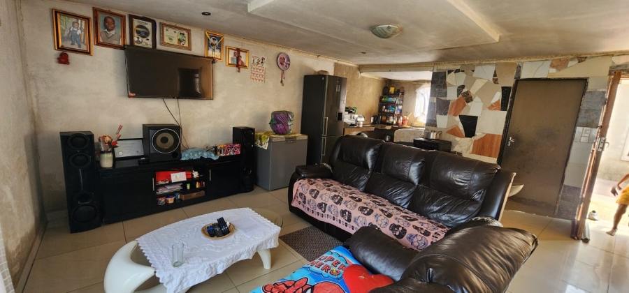 2 Bedroom Property for Sale in Palm Ridge Gauteng