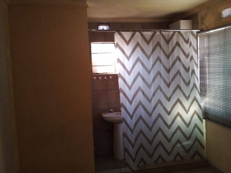 2 Bedroom Property for Sale in Palm Ridge Gauteng