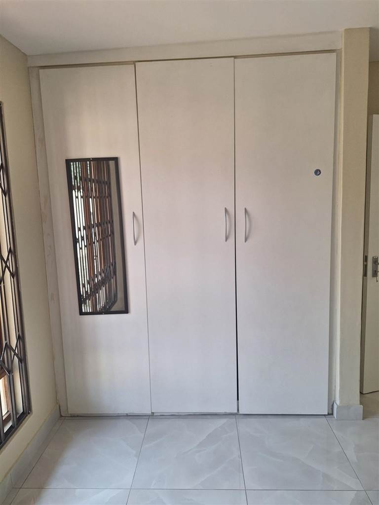To Let 2 Bedroom Property for Rent in Vorna Valley Gauteng