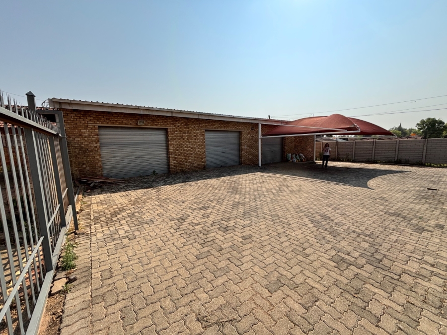 4 Bedroom Property for Sale in Erasmus Gauteng