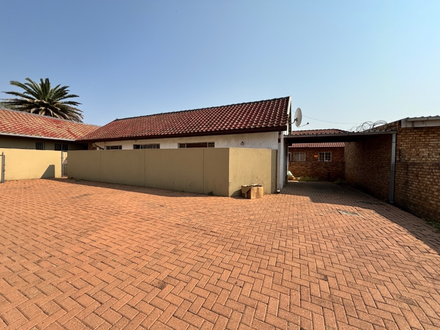4 Bedroom Property for Sale in Erasmus Gauteng