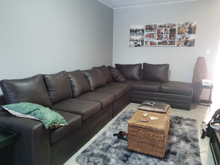 2 Bedroom Property for Sale in Norton Home Estate AH Gauteng
