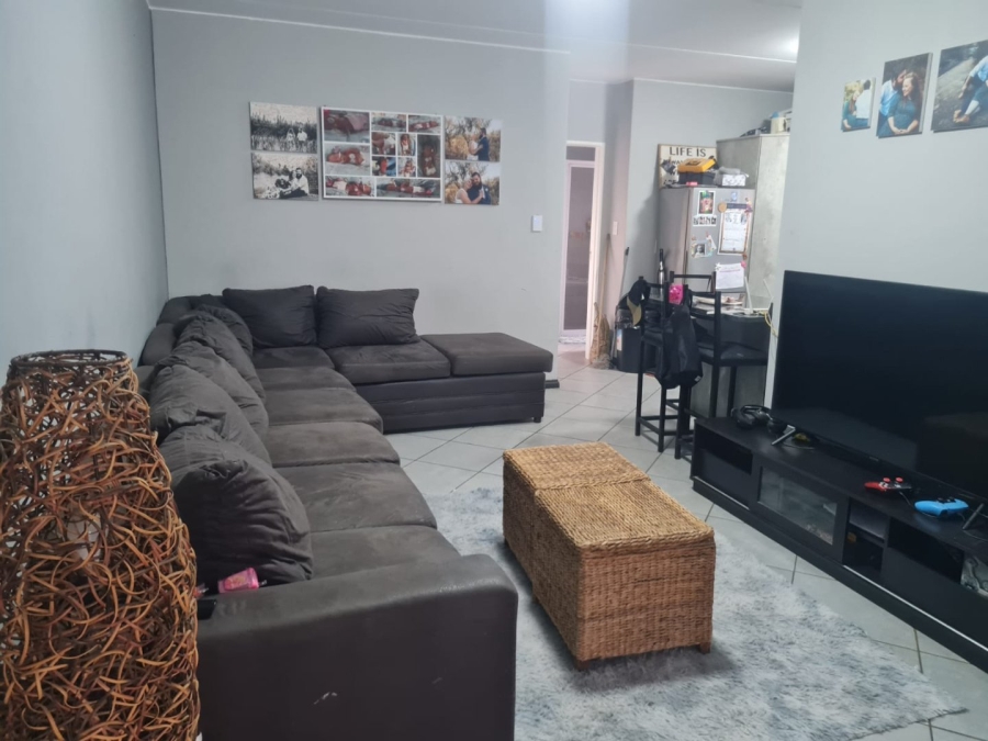 2 Bedroom Property for Sale in Norton Home Estate AH Gauteng