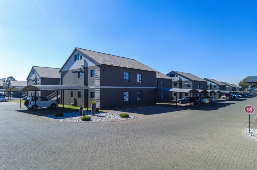 2 Bedroom Property for Sale in Norton Home Estate AH Gauteng