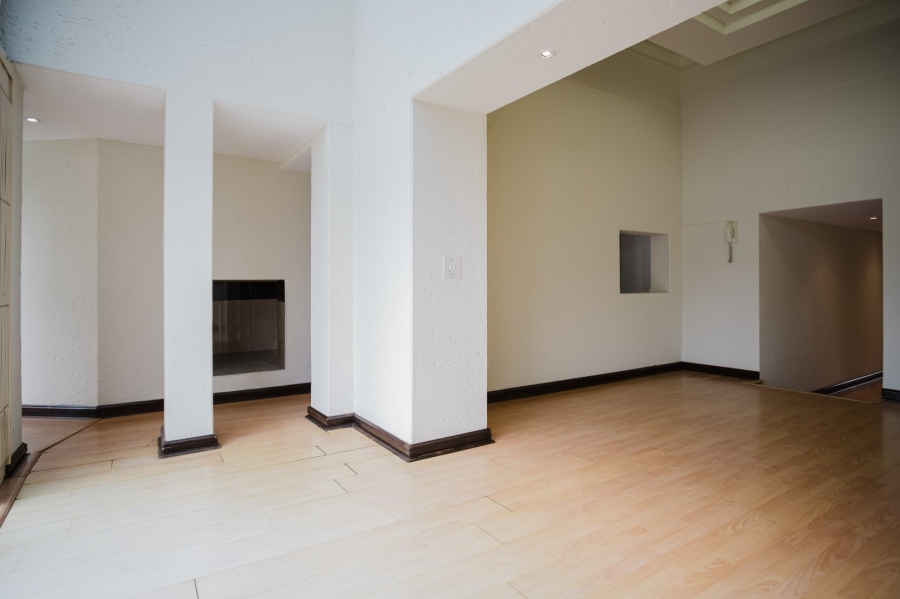 4 Bedroom Property for Sale in Bassonia Gauteng
