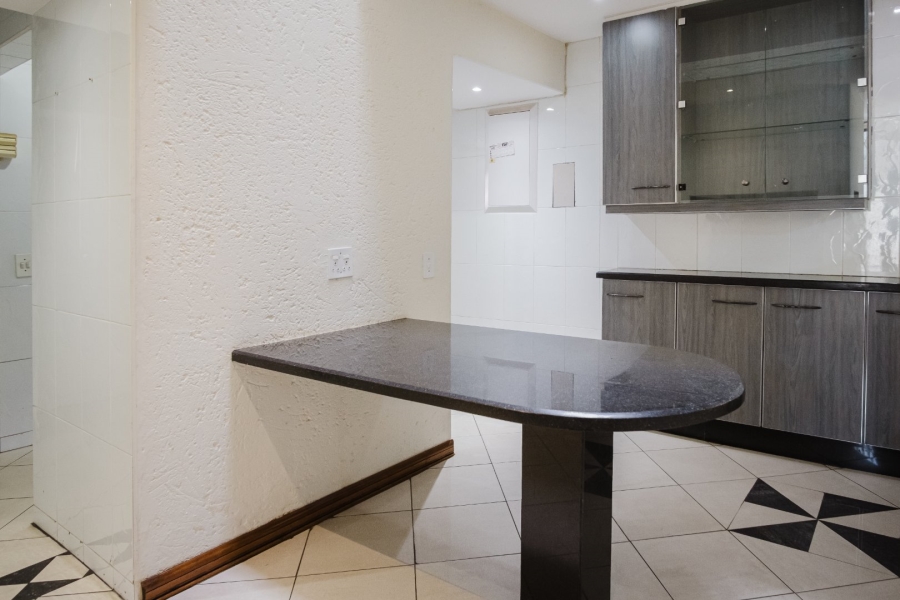 4 Bedroom Property for Sale in Bassonia Gauteng
