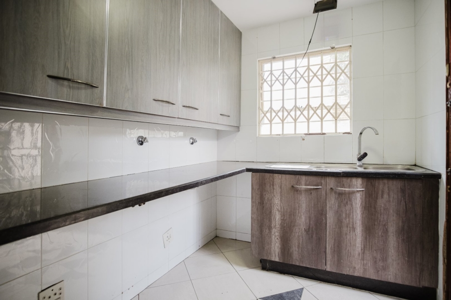 4 Bedroom Property for Sale in Bassonia Gauteng