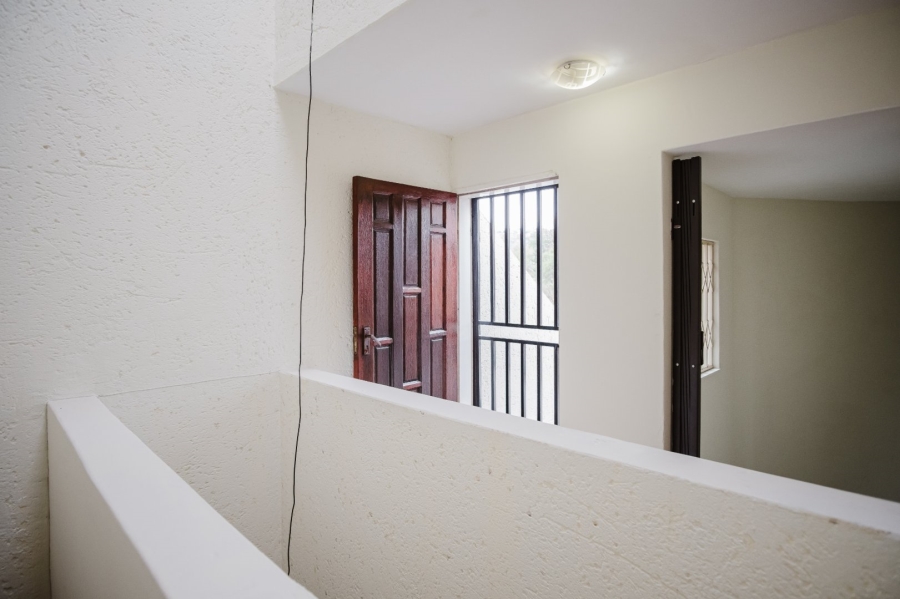 4 Bedroom Property for Sale in Bassonia Gauteng