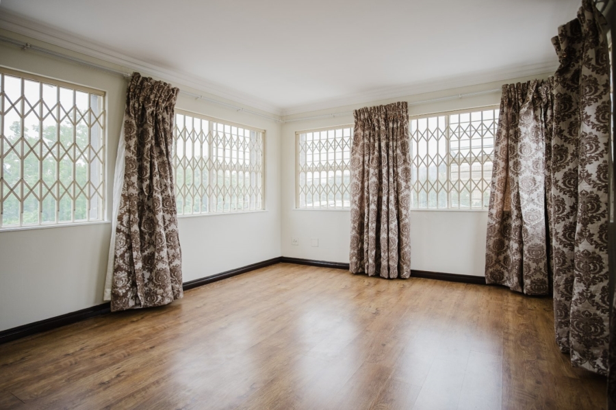 4 Bedroom Property for Sale in Bassonia Gauteng