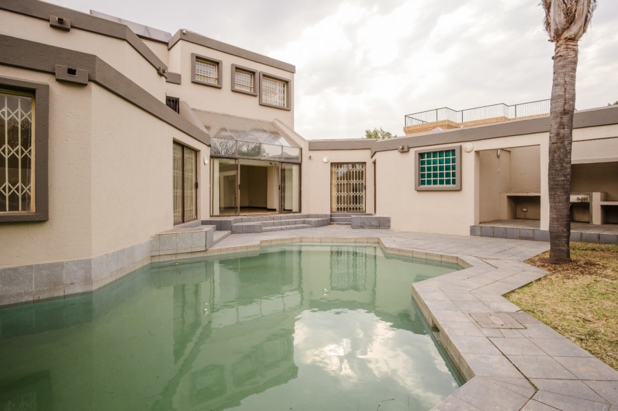 4 Bedroom Property for Sale in Bassonia Gauteng