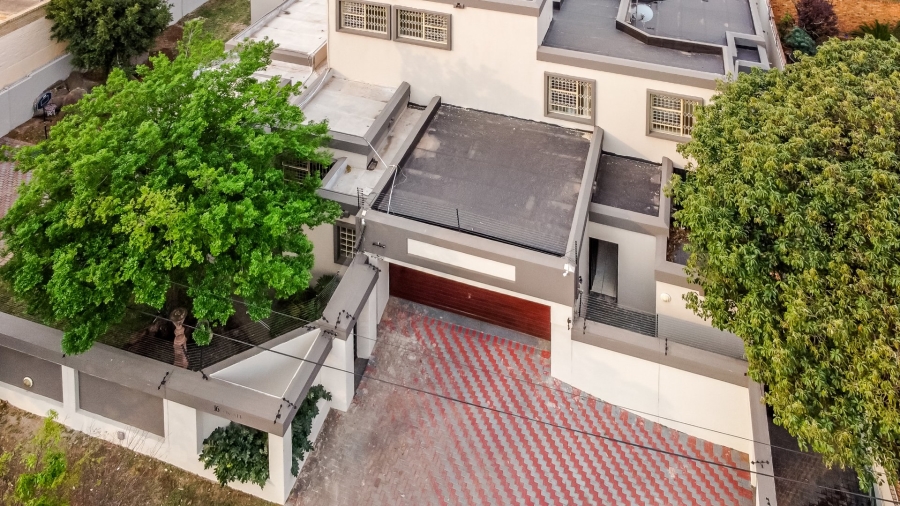 4 Bedroom Property for Sale in Bassonia Gauteng