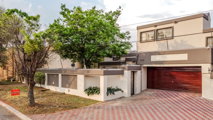 4 Bedroom Property for Sale in Bassonia Gauteng