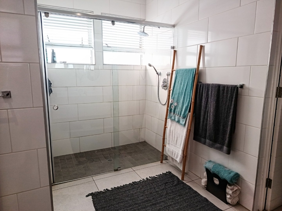 4 Bedroom Property for Sale in Midstream Ridge Gauteng