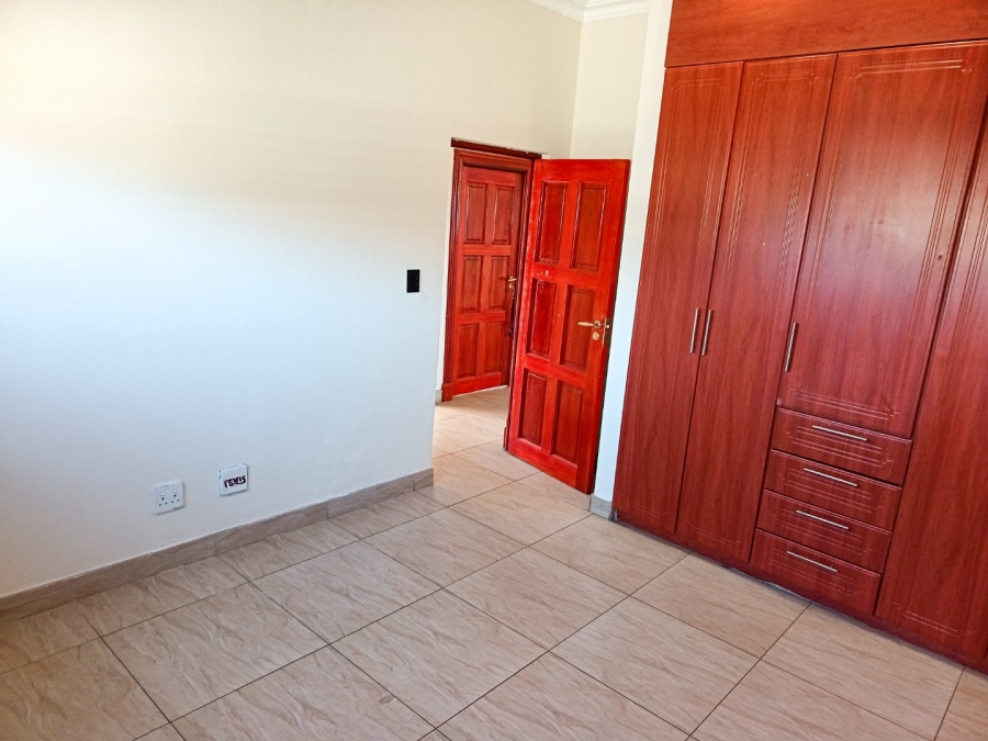 4 Bedroom Property for Sale in Midstream Ridge Gauteng