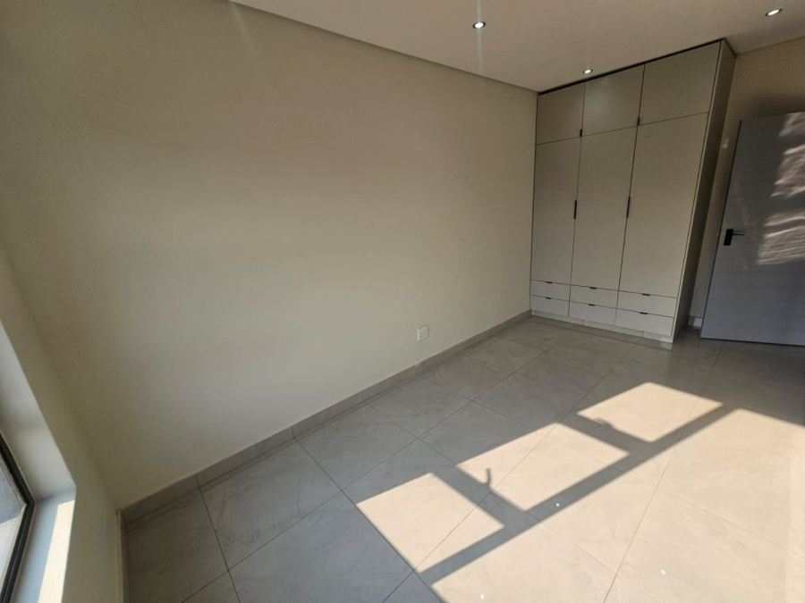 To Let 3 Bedroom Property for Rent in Christoburg Gauteng