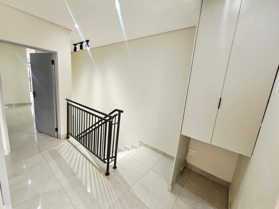 To Let 3 Bedroom Property for Rent in Christoburg Gauteng